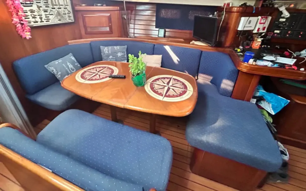 slider 9 Beneteau Oceanis 473