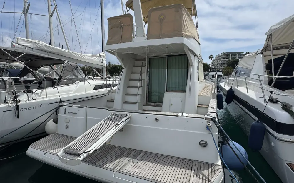 slider 1 Beneteau Antares 13.80