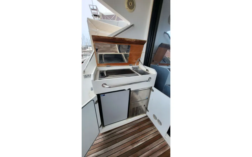 slider 10 Beneteau Monte Carlo 47 HT