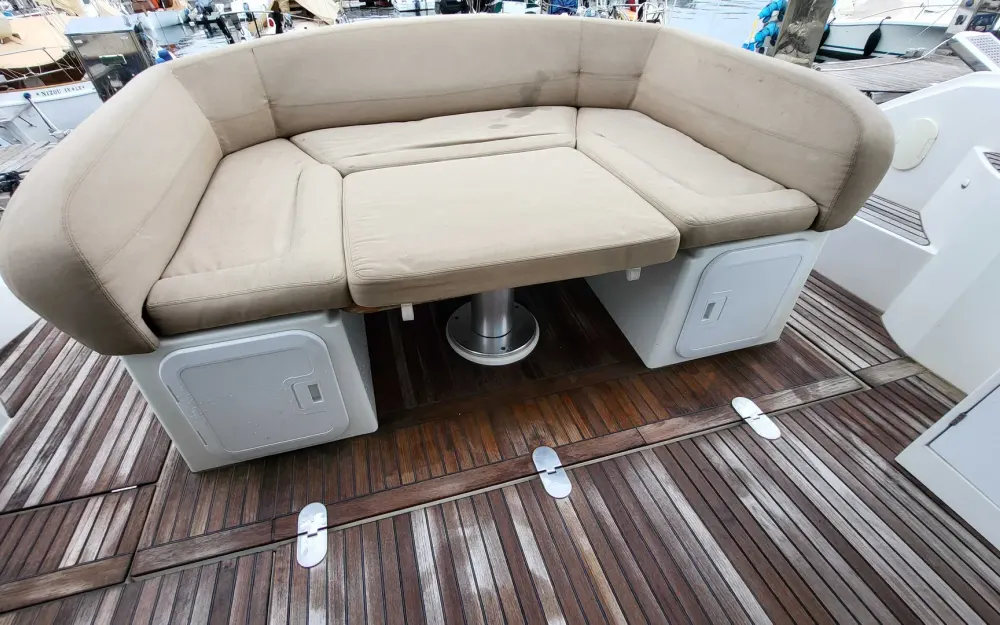 slider 7 Beneteau Monte Carlo 47 HT