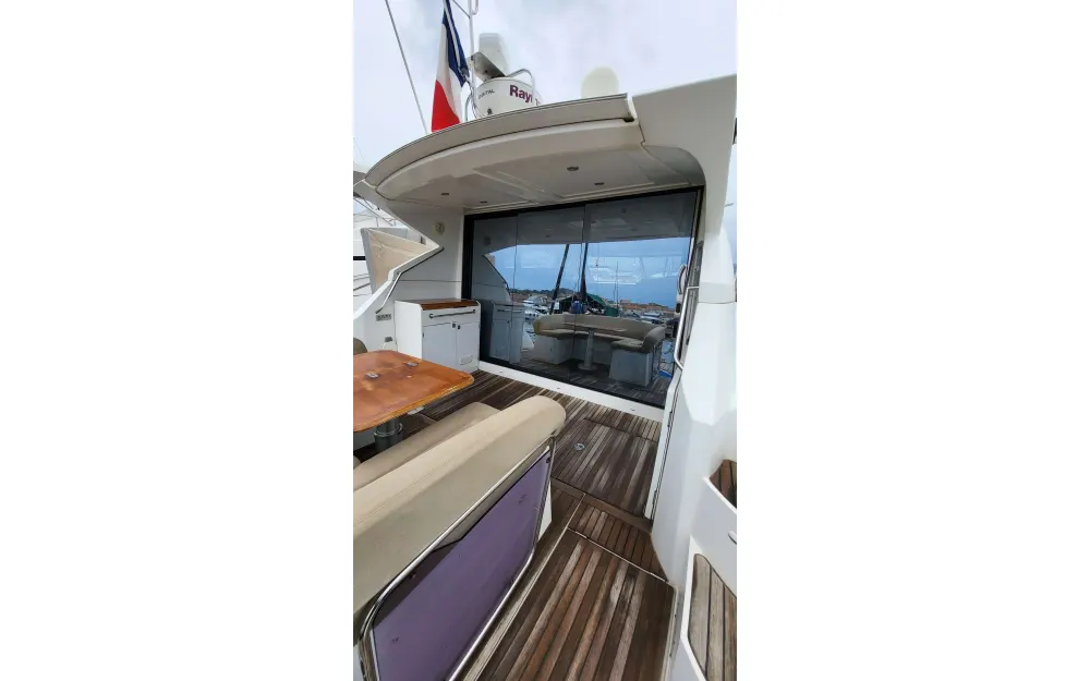slider 8 Beneteau Monte Carlo 47 HT