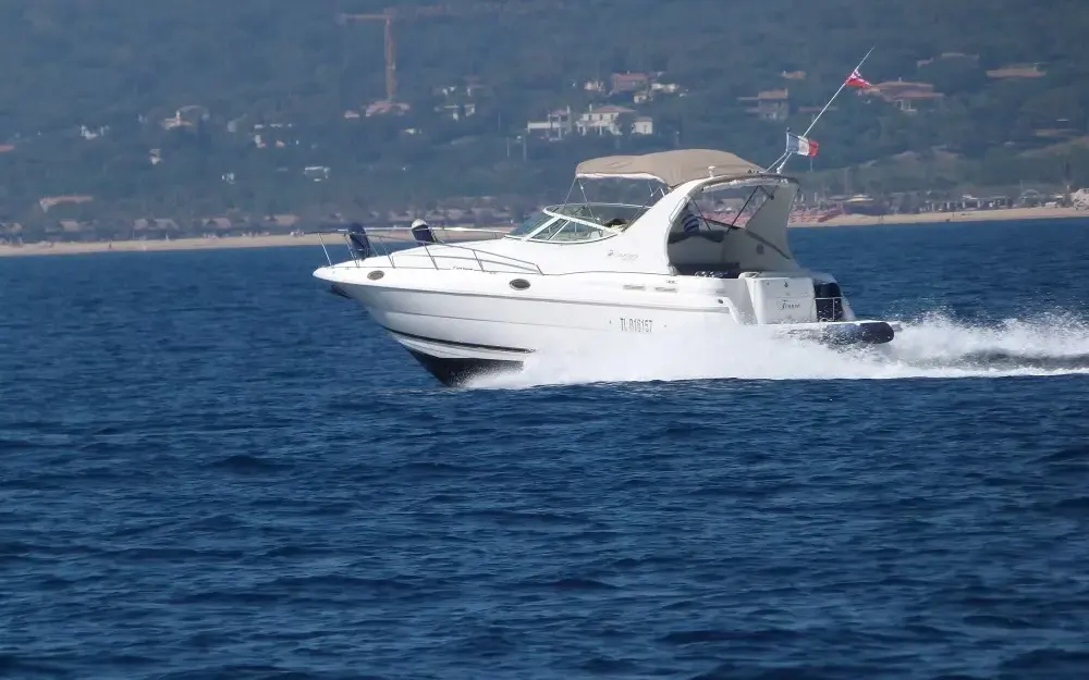 slider 0 Cruisers Yachts  3075 Express