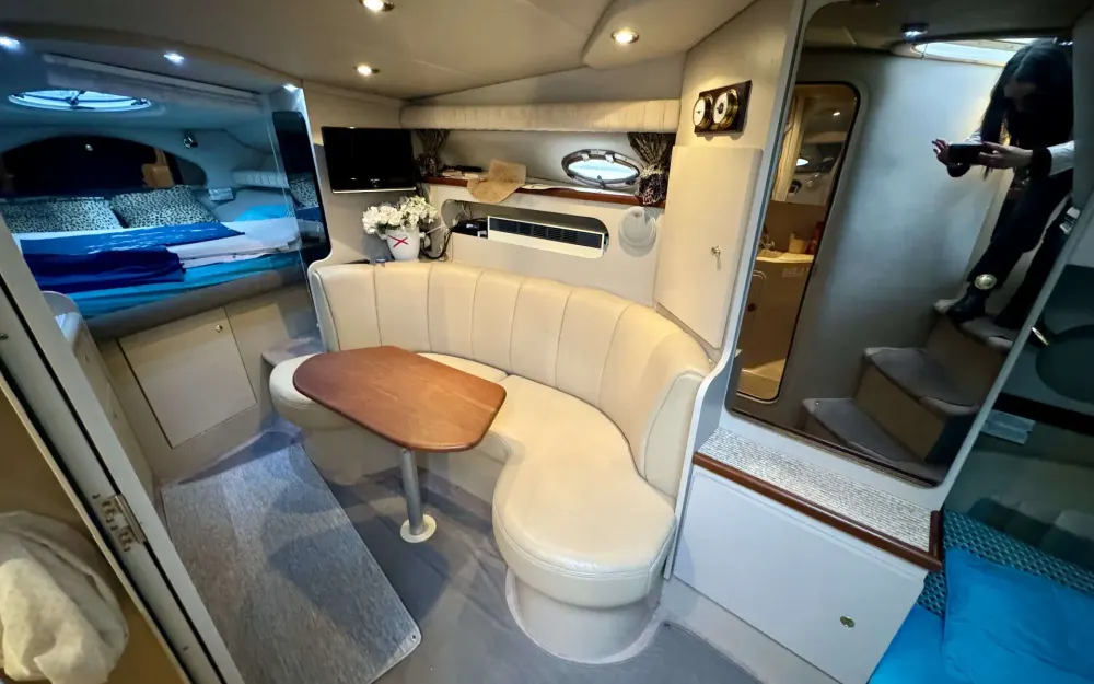 slider 13 Cruisers Yachts  3075 Express