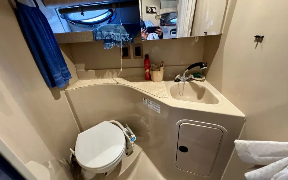 slider 17 Cruisers Yachts  3075 Express
