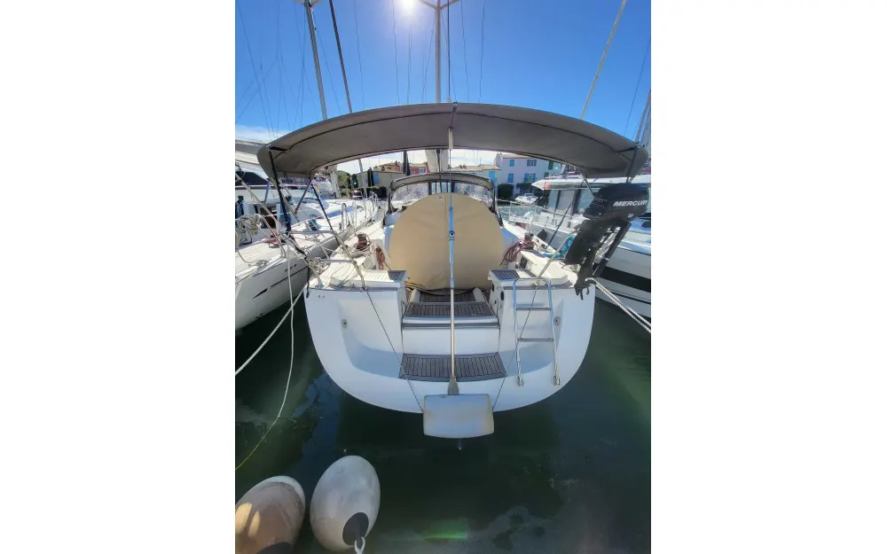 slider 1 Dufour  44 - null