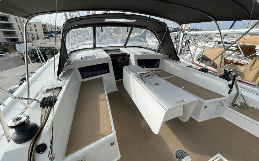 slider 11 Dufour  470