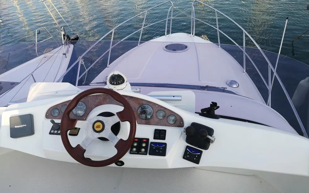 slider 11 Galeon  330 Fly