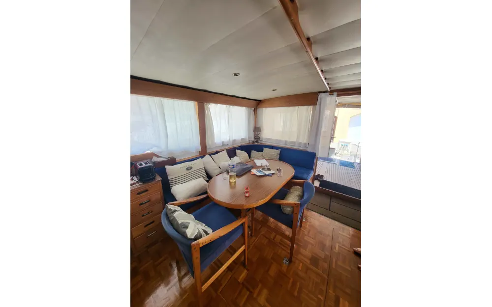slider 13 Grand Banks  50