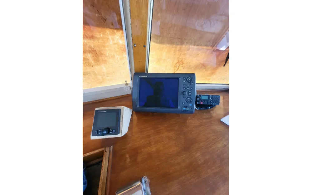 slider 17 Grand Banks  50