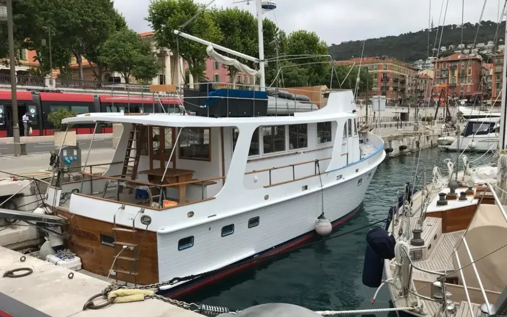 slider 2 Grand Banks  50