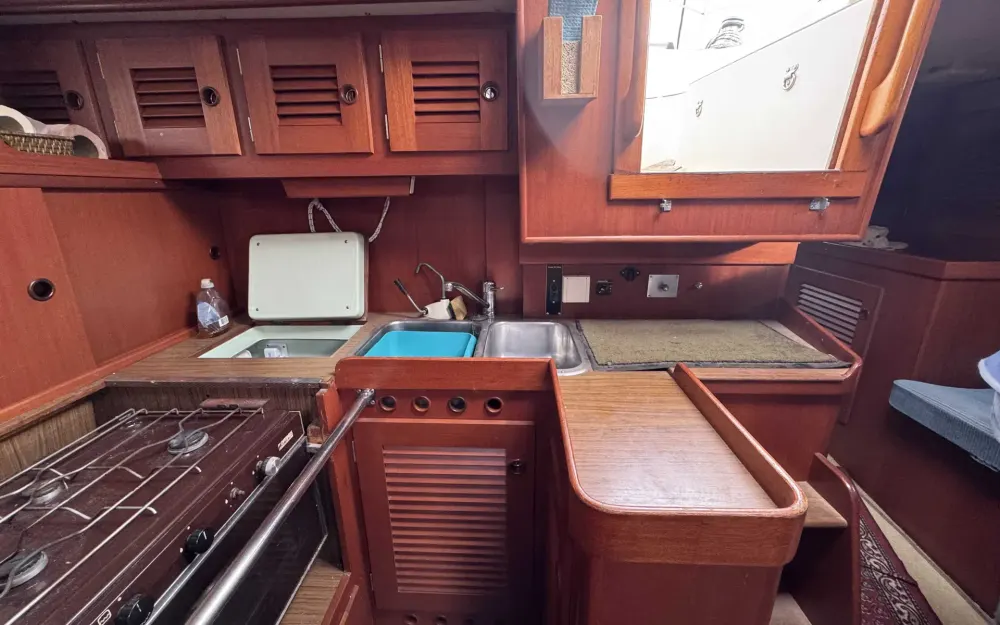 slider 9 Hallberg Rassy  42