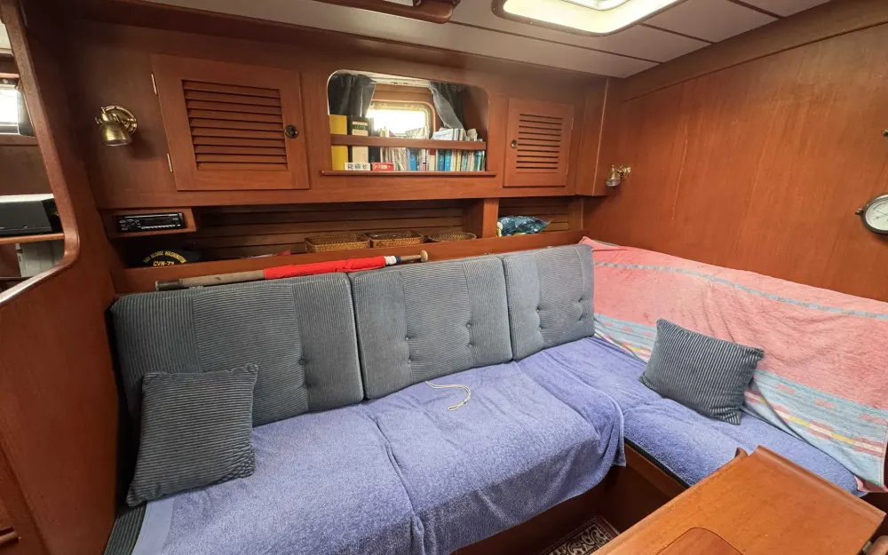 slider 11 Hallberg Rassy  42