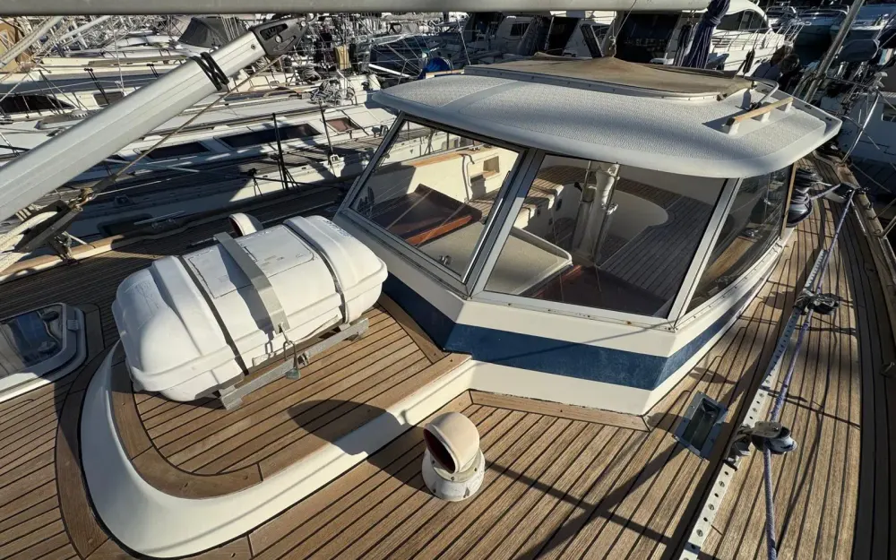 slider 4 Hallberg Rassy  42