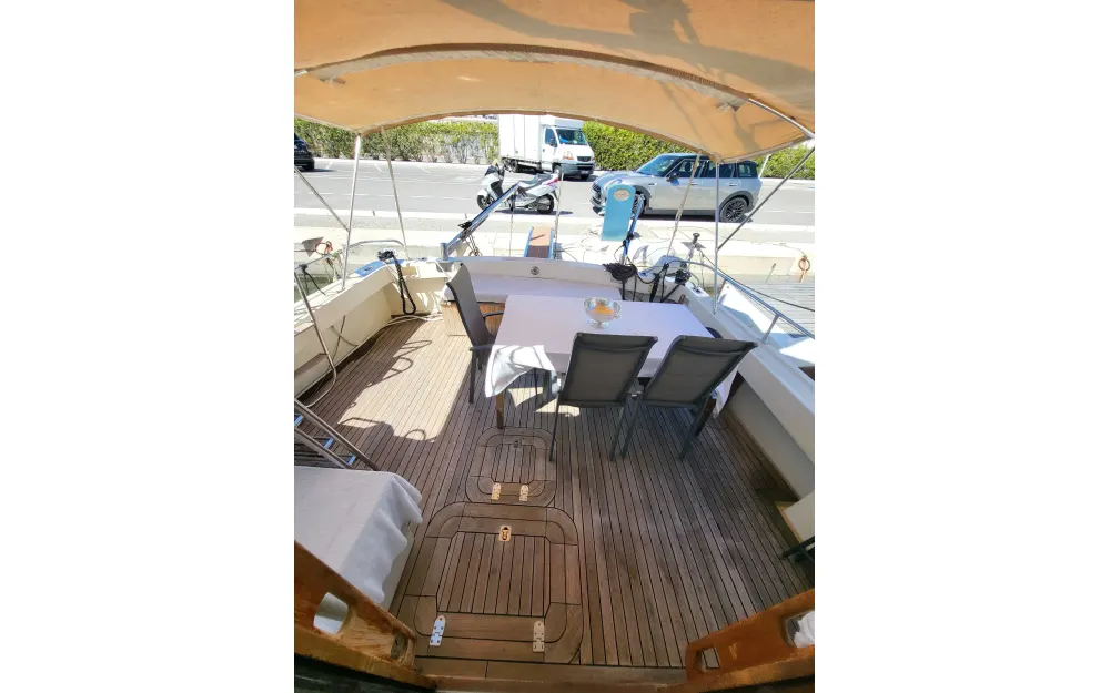 slider 5 Hatteras  46 Convertible