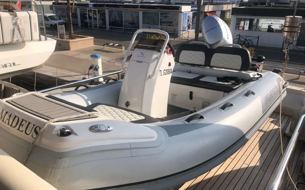 slider 1 Highfield Sport 340