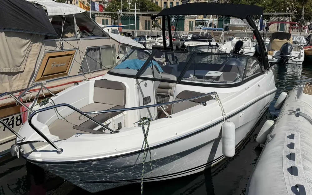 slider 0 Jeanneau Cap Camarat 6.5 BR