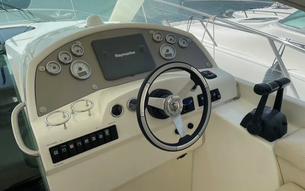 slider 6 Jeanneau Prestige 30