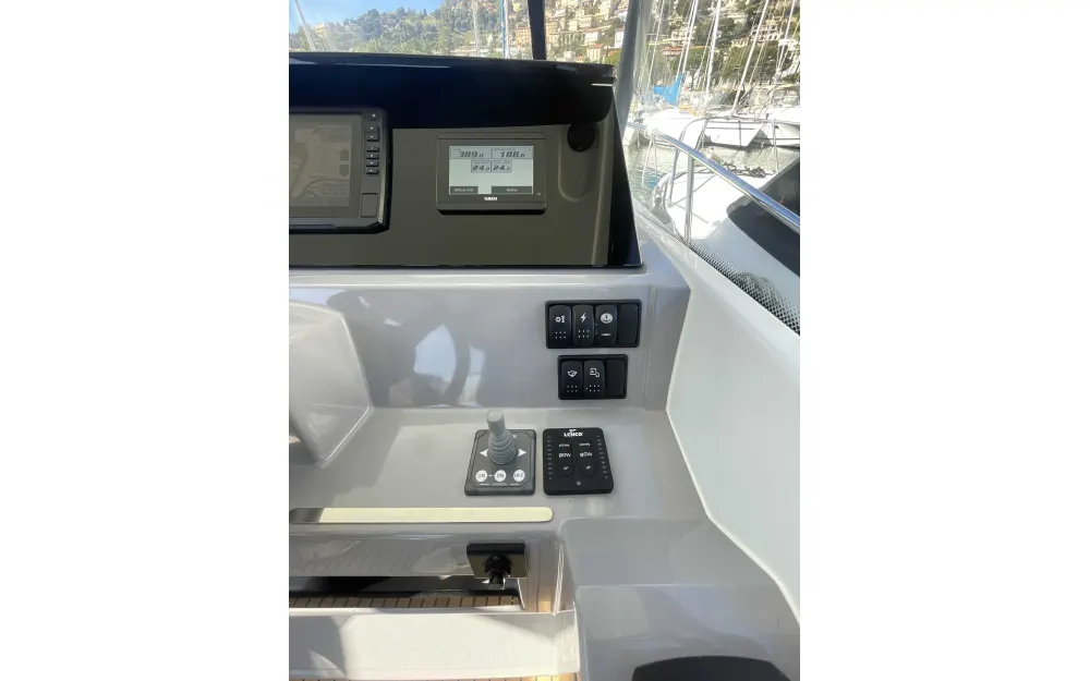 slider 10 Jeanneau Cap Camarat 7.5 WA - null