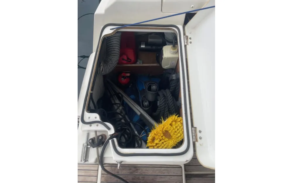 slider 10 Jeanneau Sun Odyssey 409