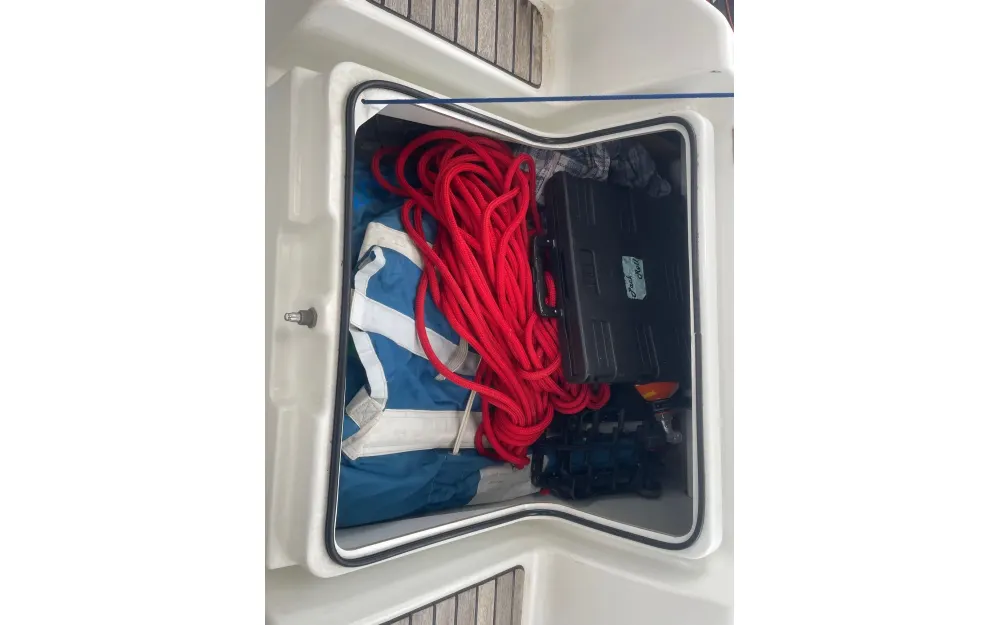 slider 12 Jeanneau Sun Odyssey 409