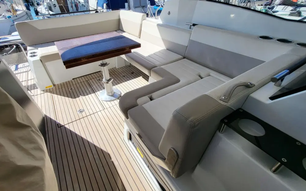 slider 7 Jeanneau Leader 33 - null