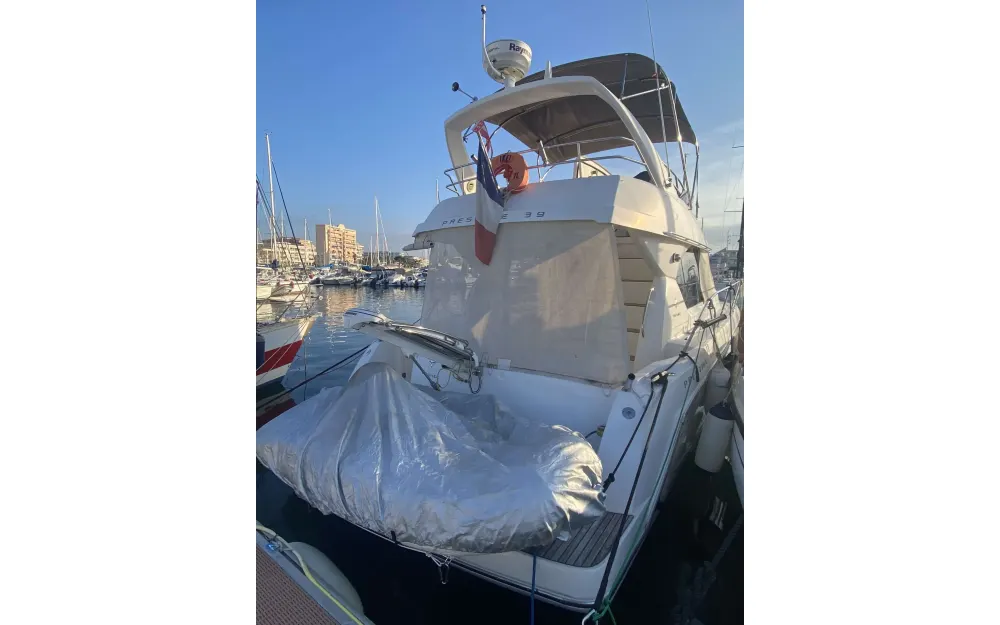 slider 0 Jeanneau Prestige 39 Fly