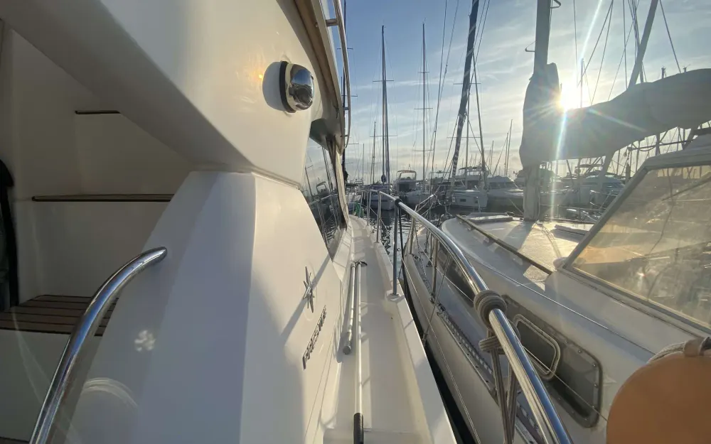 slider 3 Jeanneau Prestige 39 Fly