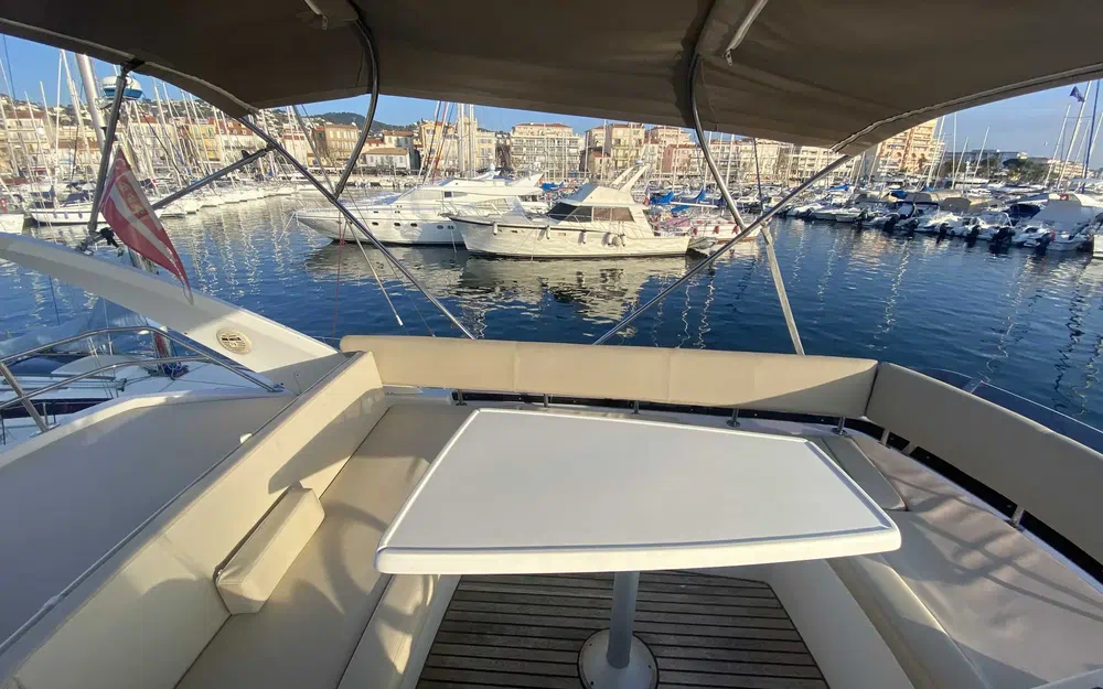 slider 7 Jeanneau Prestige 39