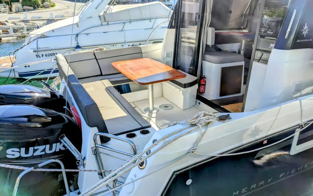 slider 0 Jeanneau Merry Fisher 1095