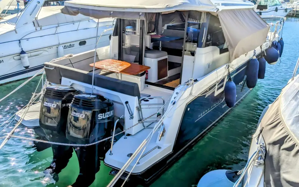 slider 2 Jeanneau Merry Fisher 1095