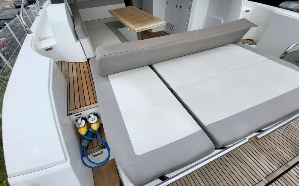 slider 5 Jeanneau Leader 40 - null