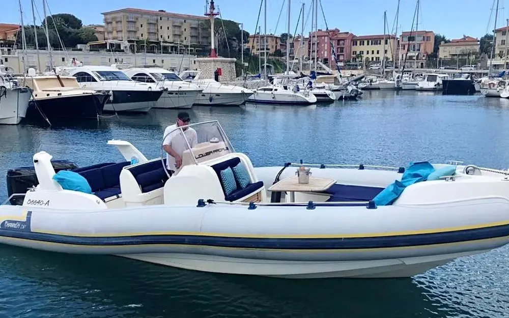 slider 0 Marlin Boat  23 FB