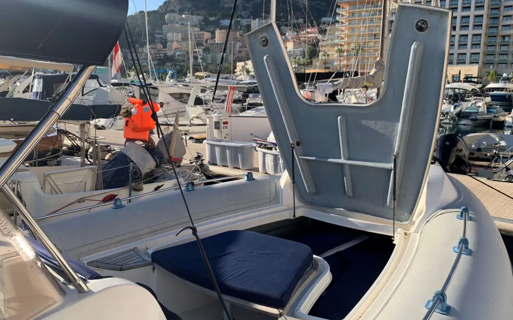 slider 12 Marlin Boat  23 FB