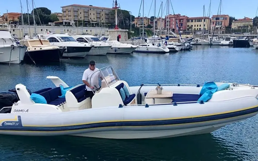 slider 3 Marlin Boat  23 FB