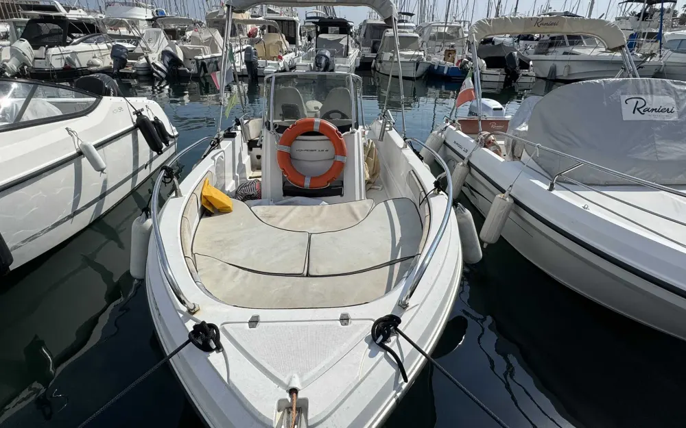 slider 1 Ranieri Voyager 19 S
