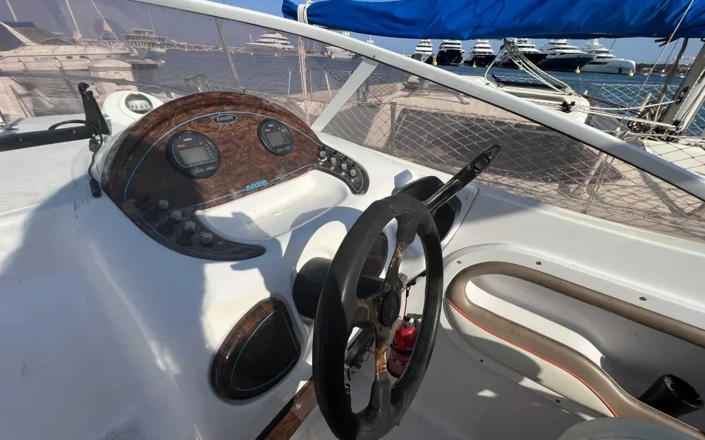 slider 3 Ranieri Sea Lady 23