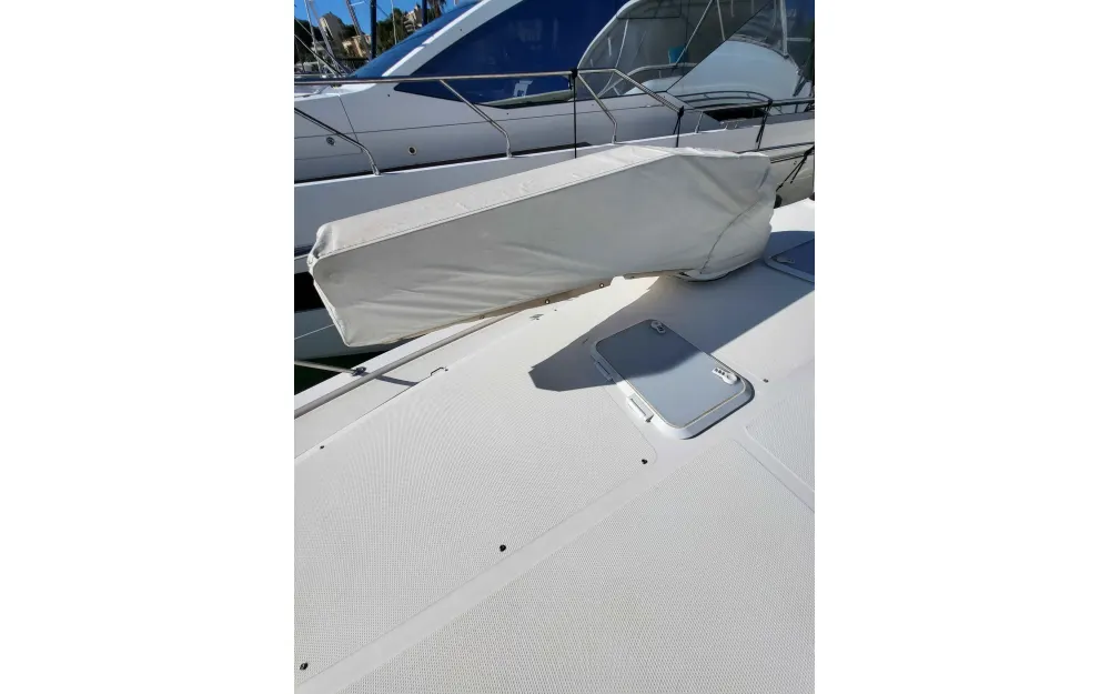 slider 11 Riviera  58 Open Flybridge