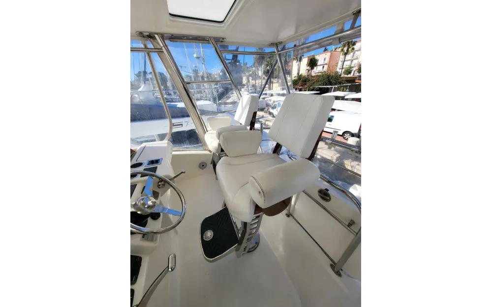 slider 13 Riviera  58 Open Flybridge