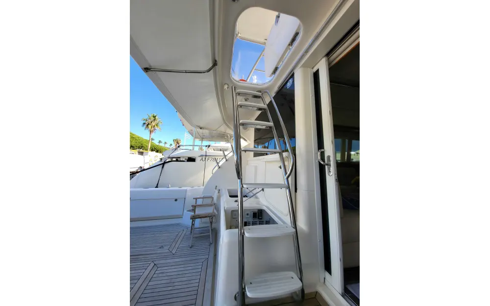 slider 3 Riviera  58 Open Flybridge - null