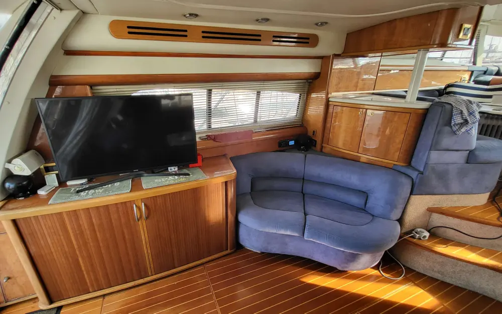 slider 16 Sealine  T 51