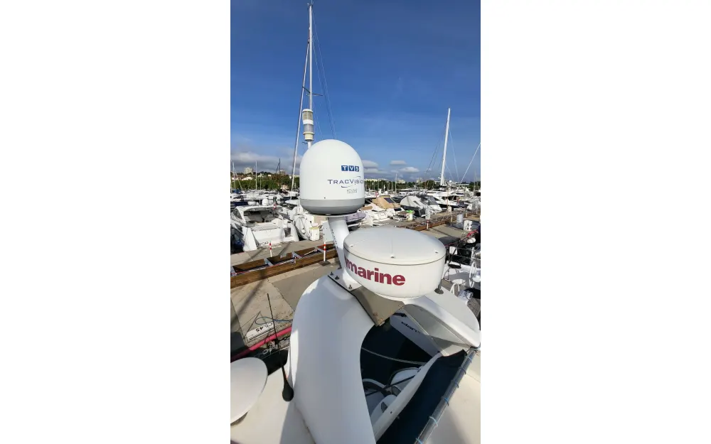 slider 8 Sealine  T 51