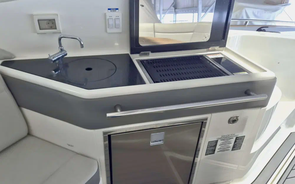 slider 11 Sea Ray 320 Sundancer