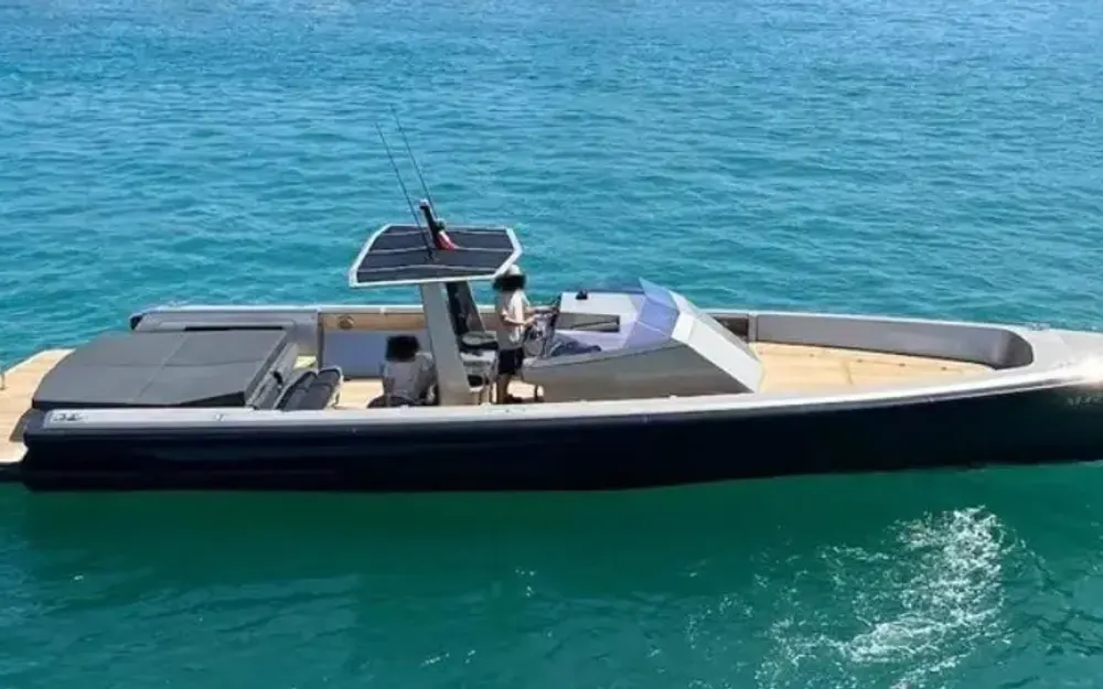 slider 2 Wally Tender 45