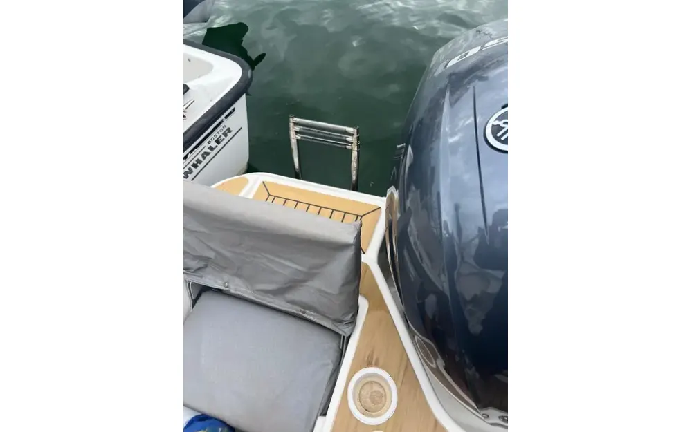 slider 10 Wellcraft Fisherman 182