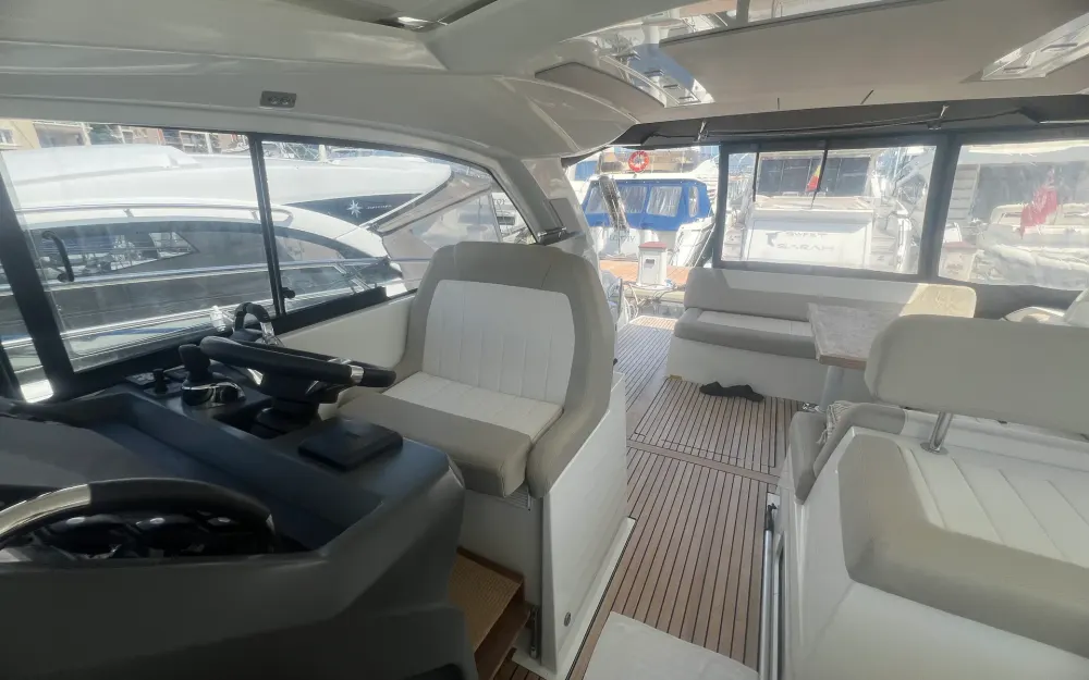 slider 12 Jeanneau Leader 40 Sportop