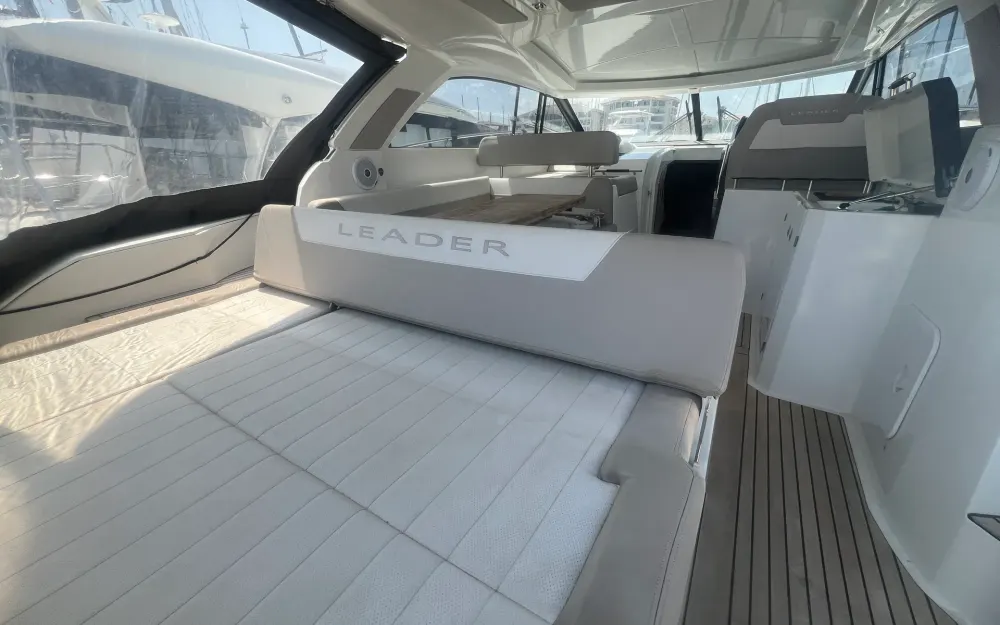 slider 21 Jeanneau Leader 40 Sportop