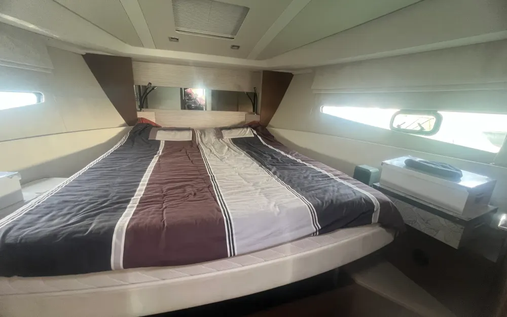 slider 23 Jeanneau Leader 40 Sportop