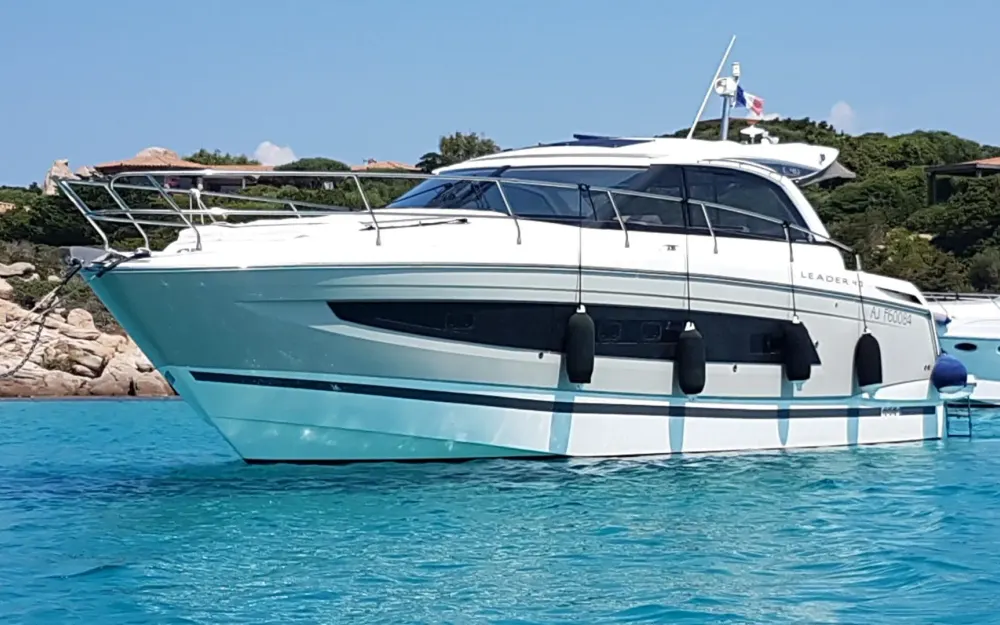 slider 0 Jeanneau Leader 40 Sportop