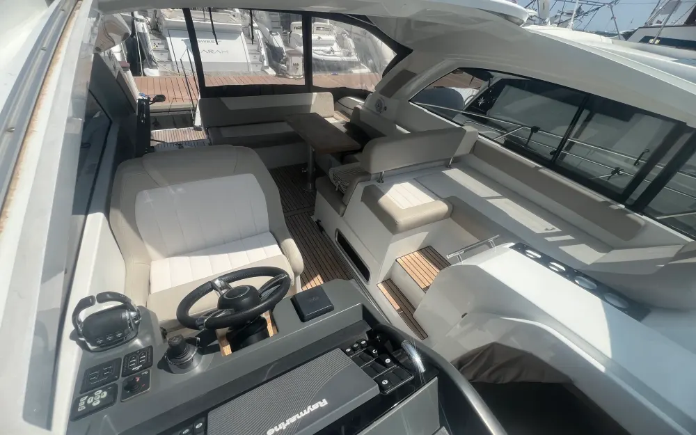 slider 7 Jeanneau Leader 40 Sportop