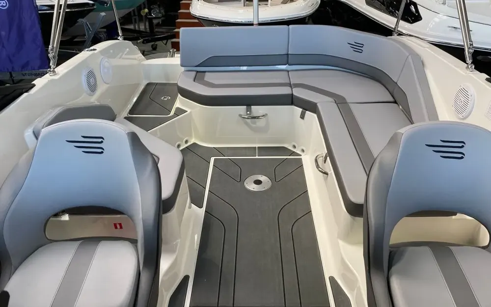 slider 3 Bayliner V20